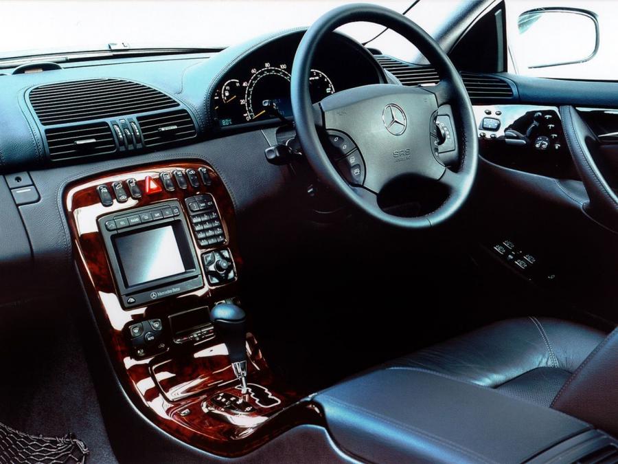  Mercedes-Benz CL600 1999 года  (UK) (фото 3 из 4)